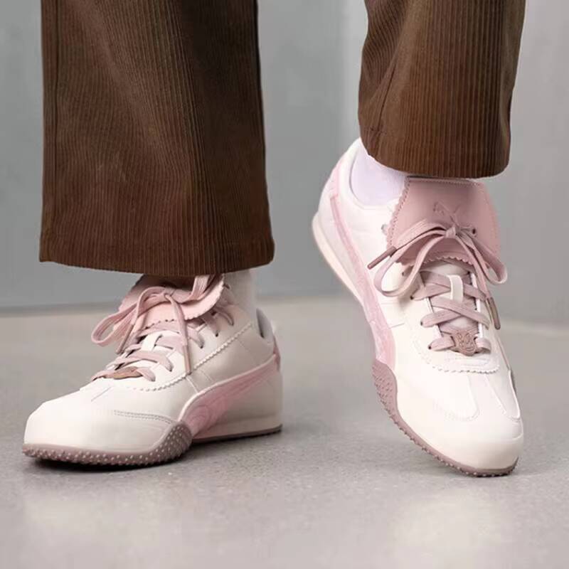 PUMA レディース 2026年春 ベラ レトロ ローカット - Puma Shoes Suede Classic のレビューと価格