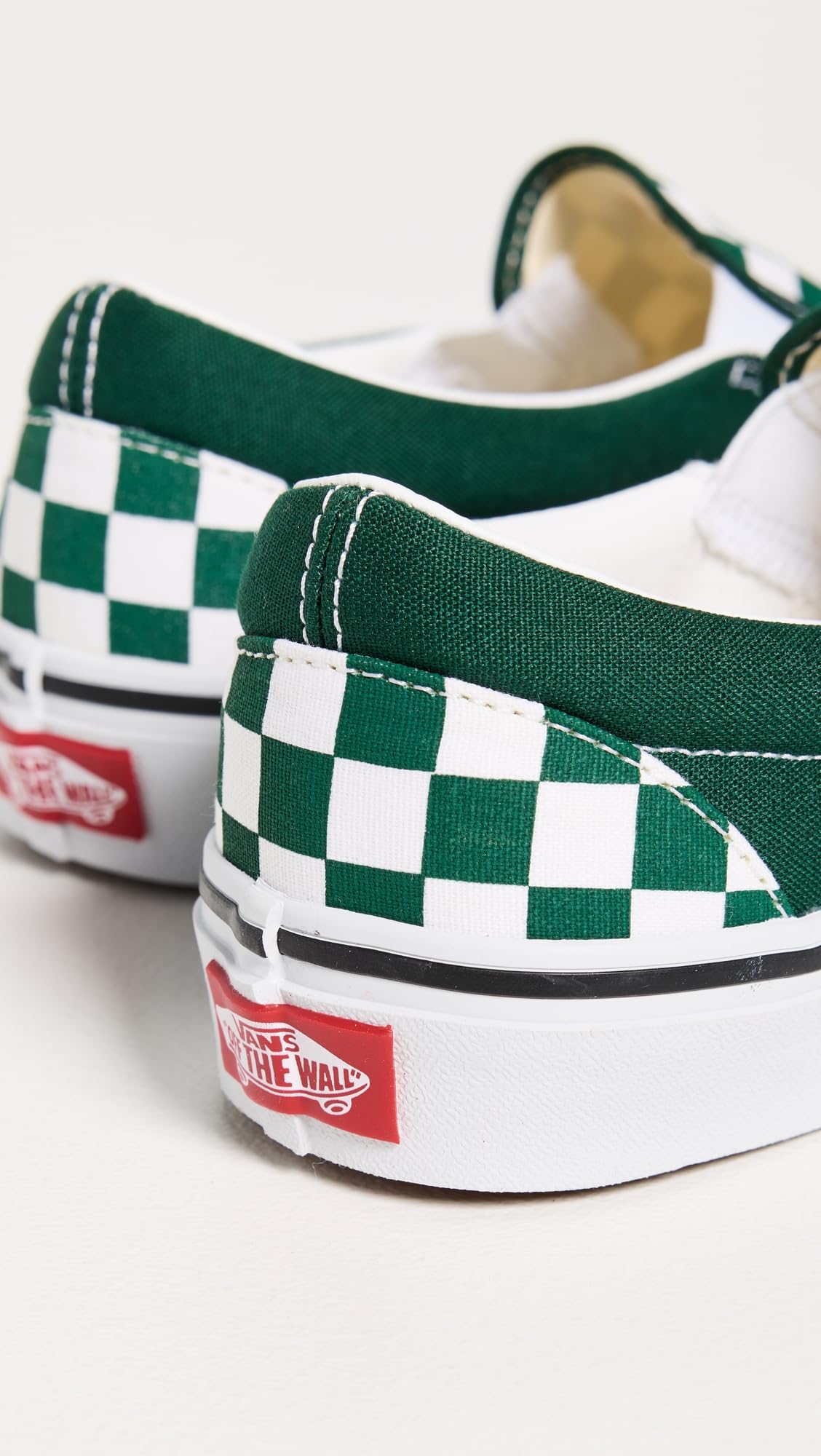 Vans メンズ クラシック スリッポン スニーカー - Vans Shoes Authentic のレビューと価格